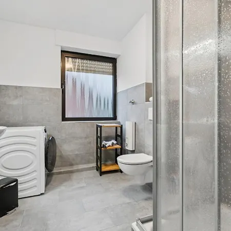 Long Stay Apartments With Kitchen & 24H Self Check-In كليفي